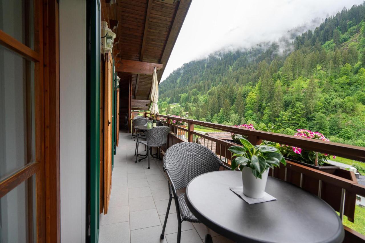Gaestehaus Fitsch - Ferienwohnung In Silbertal Exteriér fotografie